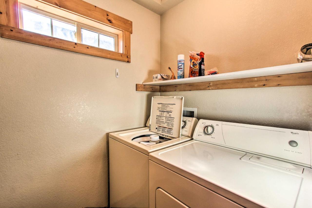 Klamath Falls Cabin Retreat With Deck And Grill! ภายนอก รูปภาพ
