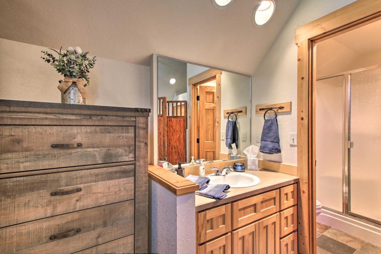 Klamath Falls Cabin Retreat With Deck And Grill! ภายนอก รูปภาพ